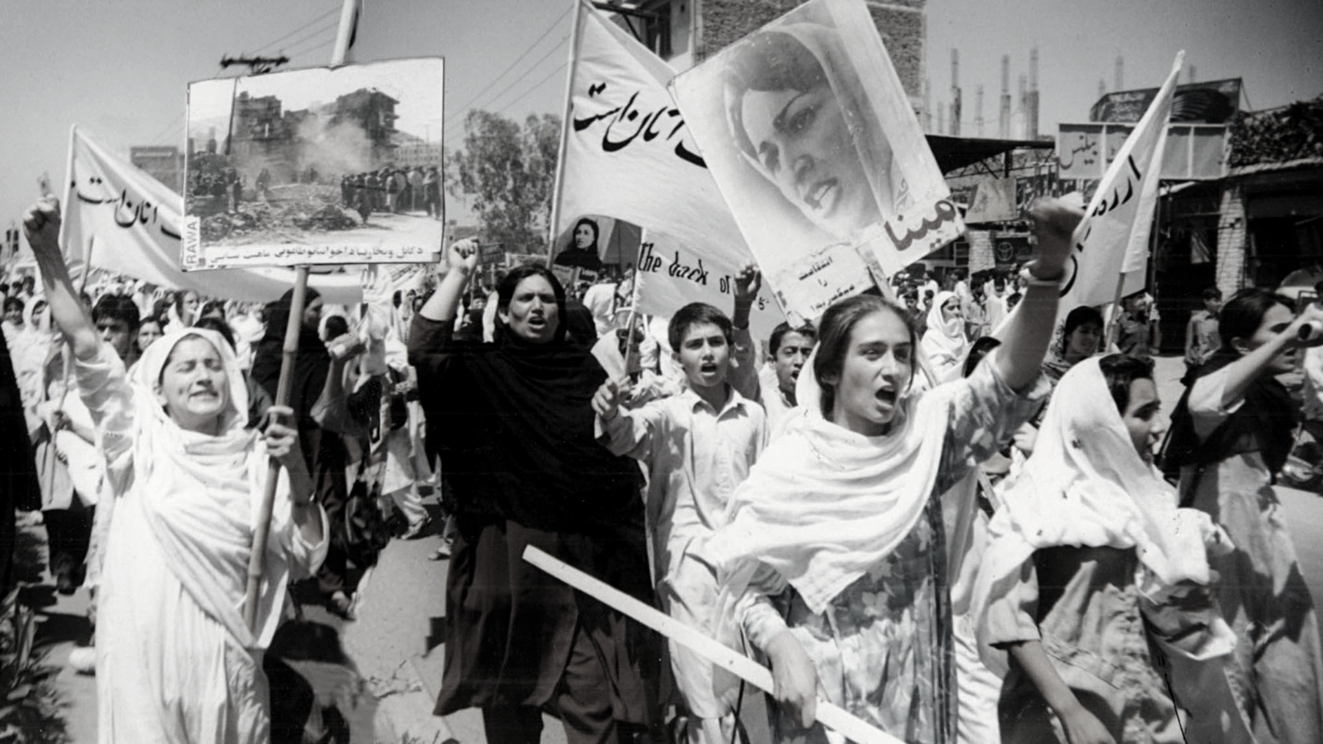 RAWA-led demonstration against Taliban and Jihadi crimes, Islamabad, Pakistan, 2000. (C) RAWA